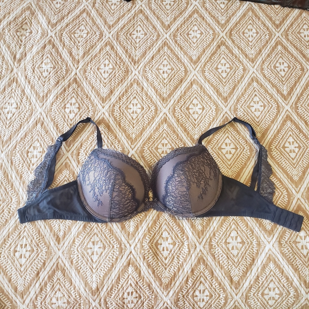 Victoria Secret Very Sexy bra